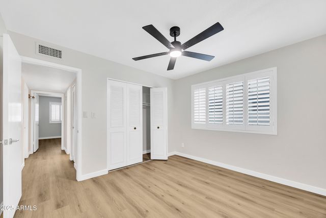 1261 W LOBO Avenue, Mesa, AZ 85202