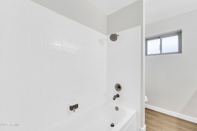 1261 W LOBO Avenue, Mesa, AZ 85202