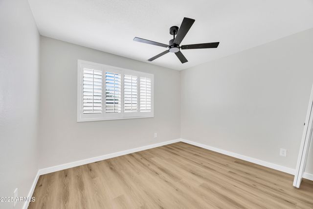 1261 W LOBO Avenue, Mesa, AZ 85202