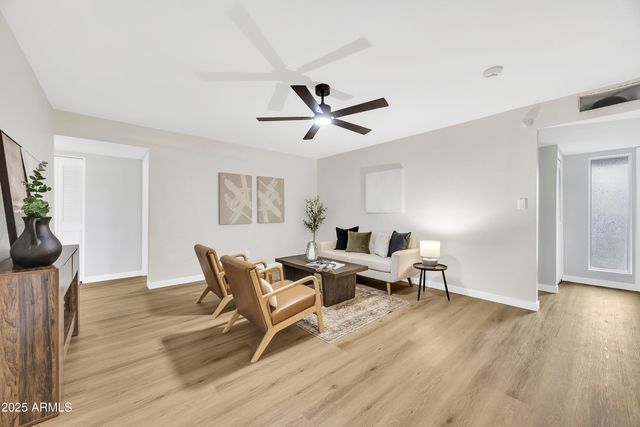 1261 W LOBO Avenue, Mesa, AZ 85202