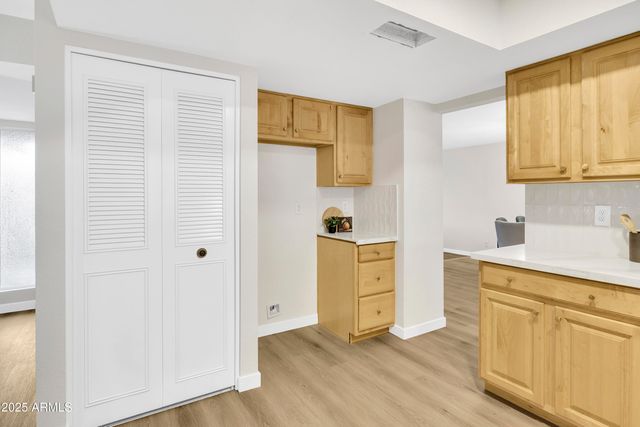 1261 W LOBO Avenue, Mesa, AZ 85202