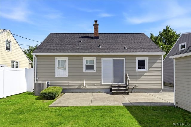 212 Treadwell Road, Tonawanda, NY 14150