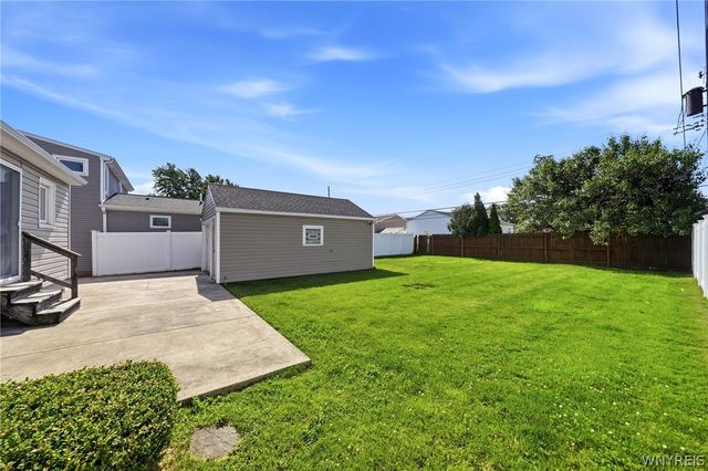 212 Treadwell Road, Tonawanda, NY 14150