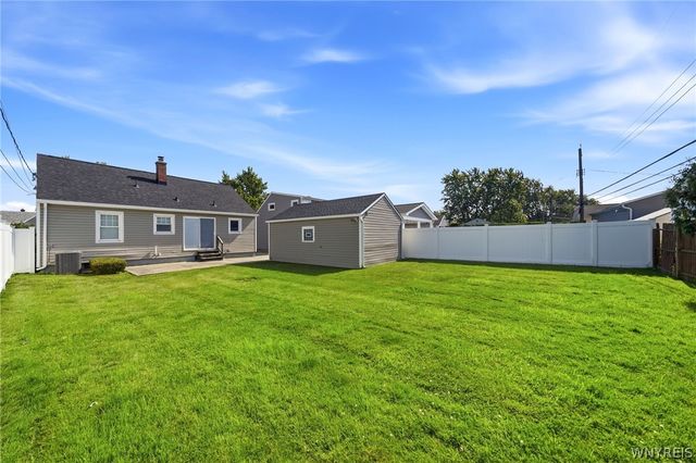 212 Treadwell Road, Tonawanda, NY 14150