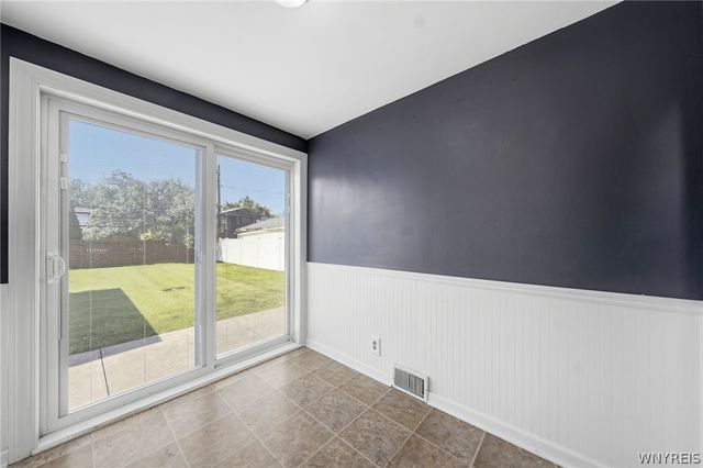 212 Treadwell Road, Tonawanda, NY 14150