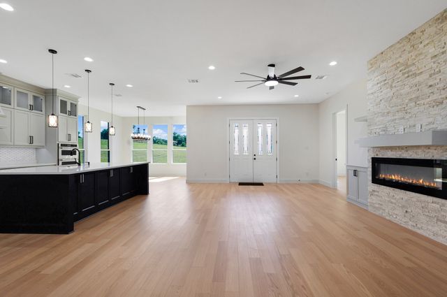 101 Crepe Myrtle, Corsicana, TX 75109