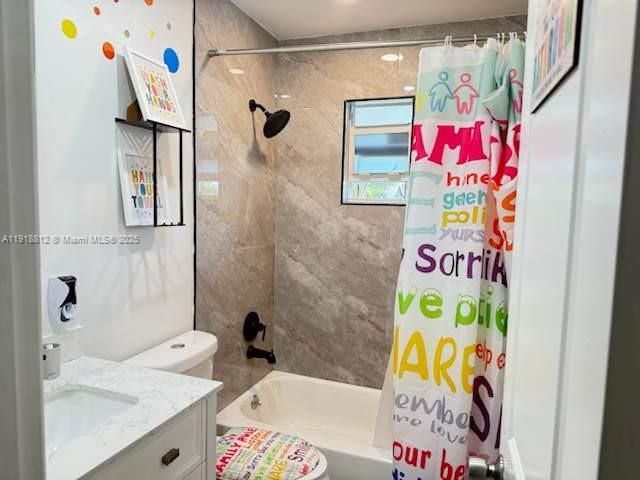 7523 SW 7th Pl, North Lauderdale, FL 33068