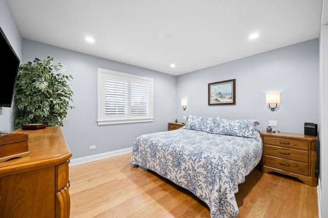 1177 RIDGE Road, Highland Park, IL 60035