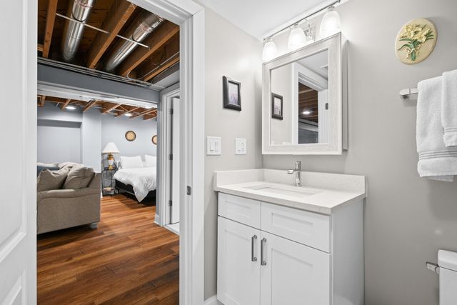 1177 RIDGE Road, Highland Park, IL 60035