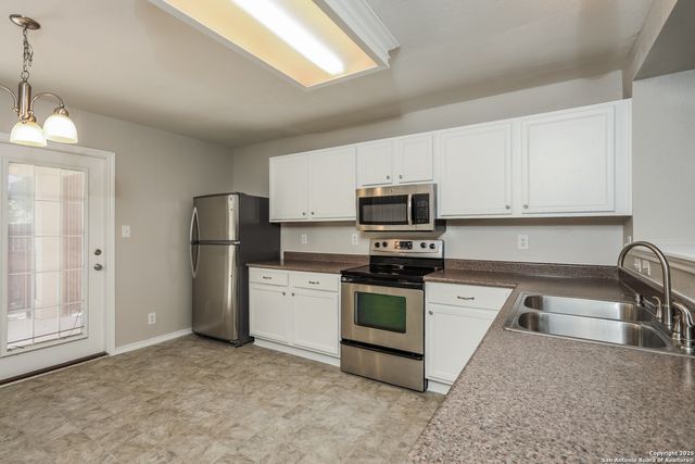 8131 SANDBAR POINT, San Antonio, TX 78254