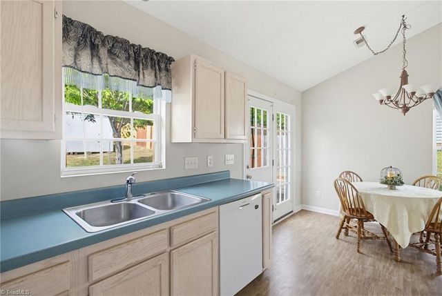 938 Saint Ann Drive, High Point, NC 27265