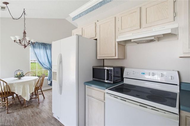 938 Saint Ann Drive, High Point, NC 27265