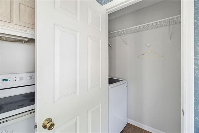 938 Saint Ann Drive, High Point, NC 27265