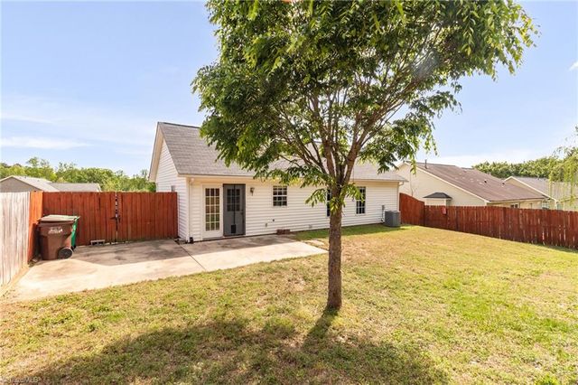 938 Saint Ann Drive, High Point, NC 27265