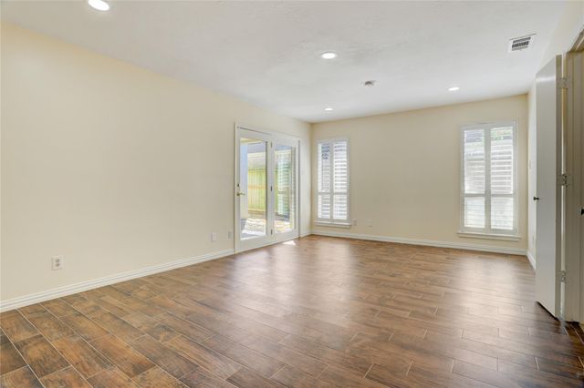 15 Bendwood Drive, Sugar Land, TX 77478