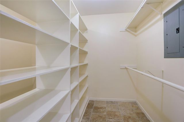 15 Bendwood Drive, Sugar Land, TX 77478