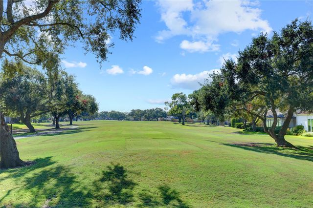 15 Bendwood Drive, Sugar Land, TX 77478