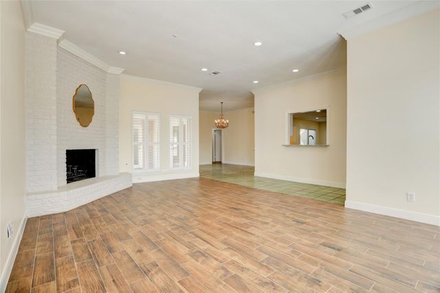 15 Bendwood Drive, Sugar Land, TX 77478