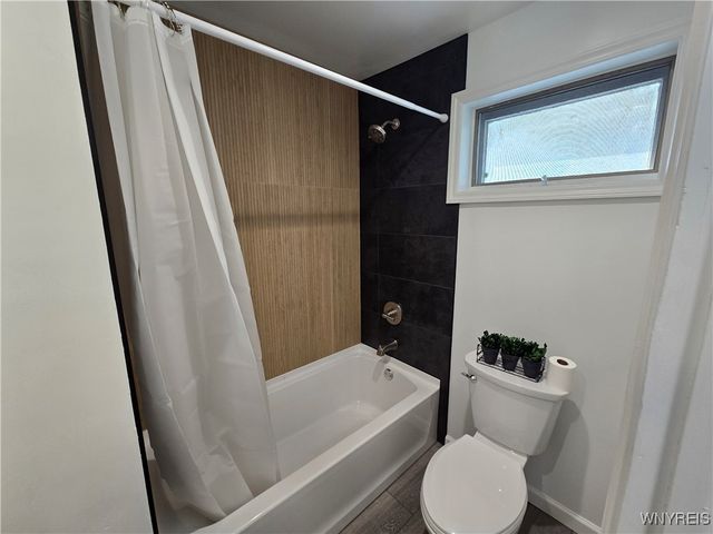 33 Trowbridge Street, Buffalo, NY 14220