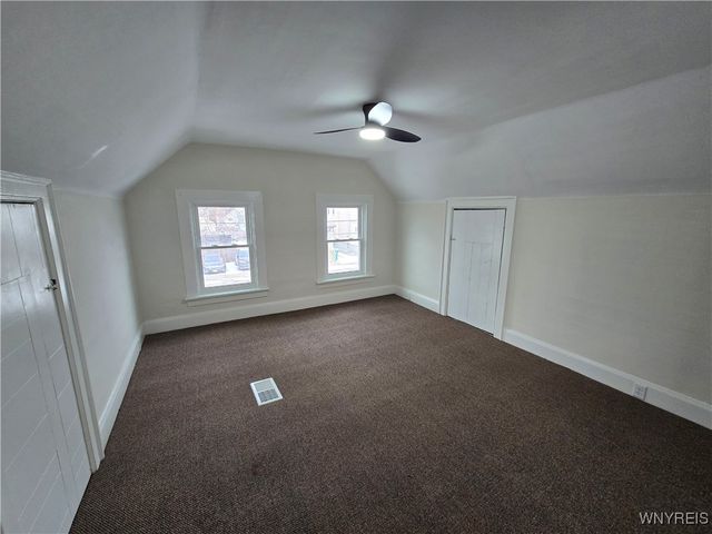 33 Trowbridge Street, Buffalo, NY 14220