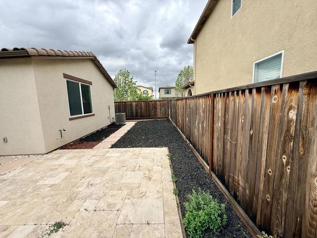 715 Alicante Drive, Hollister, CA 95023