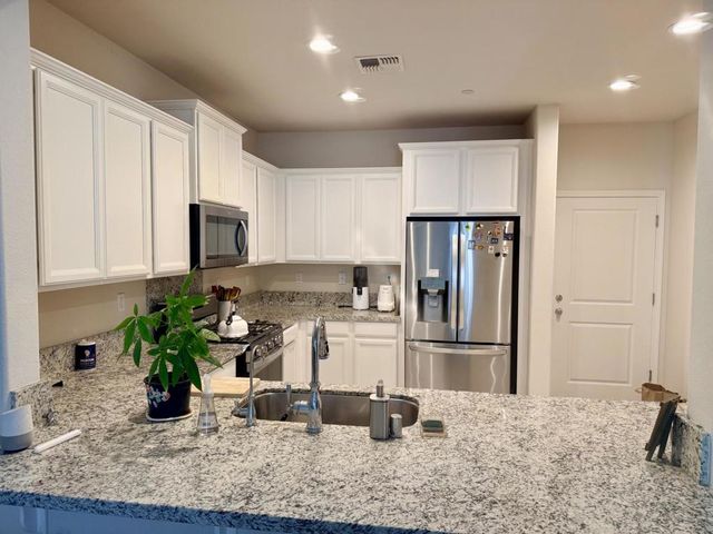 715 Alicante Drive, Hollister, CA 95023