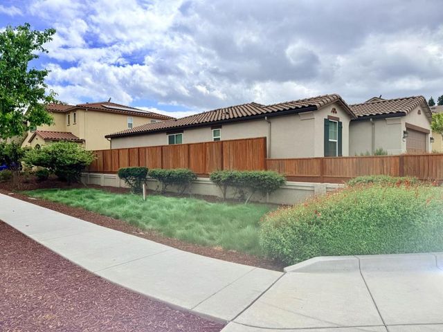 715 Alicante Drive, Hollister, CA 95023