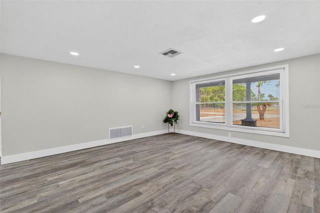 5550 DAHLIA AVENUE, New Port Richey, FL 34652