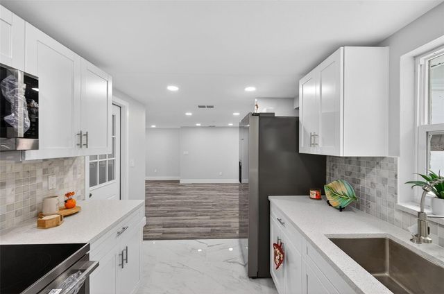 5550 DAHLIA AVENUE, New Port Richey, FL 34652