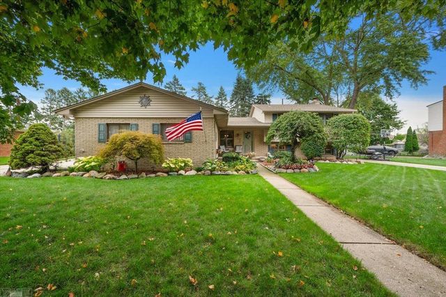 35772 Hilton Drive, Clinton Twp, MI 48035