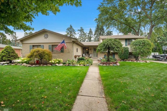 35772 Hilton Drive, Clinton Twp, MI 48035
