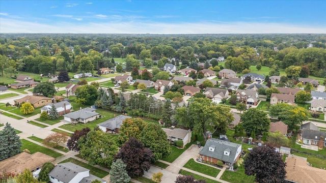35772 Hilton Drive, Clinton Twp, MI 48035