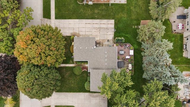 35772 Hilton Drive, Clinton Twp, MI 48035