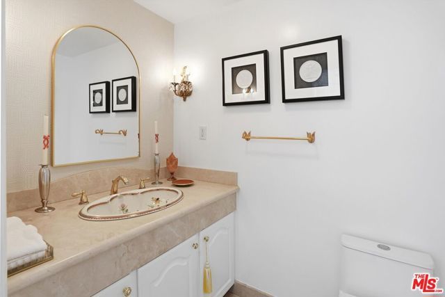 317 S Burlingame Avenue, Los Angeles, CA 90049