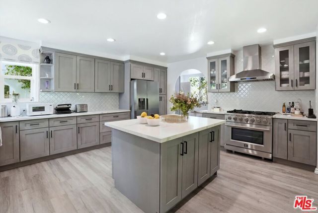 317 S Burlingame Avenue, Los Angeles, CA 90049