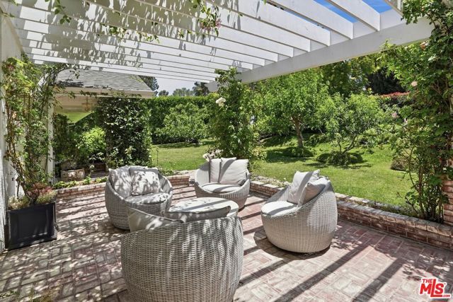 317 S Burlingame Avenue, Los Angeles, CA 90049