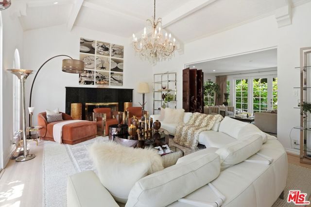 317 S Burlingame Avenue, Los Angeles, CA 90049