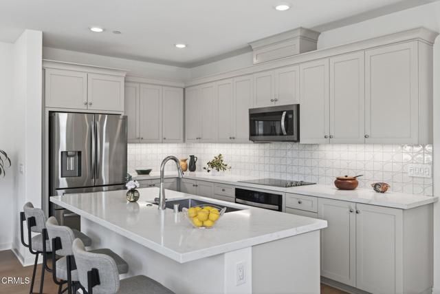 367 Capistrano Drive, Ventura, CA 93004