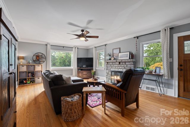 348 Beaucatcher Road, Asheville, NC 28805
