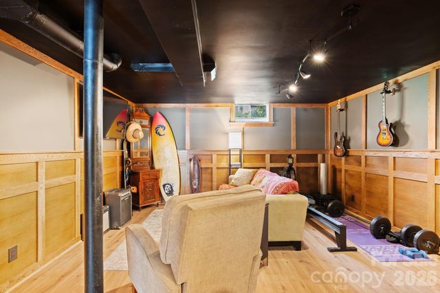 348 Beaucatcher Road, Asheville, NC 28805