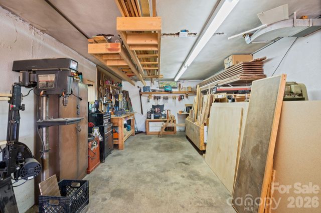 348 Beaucatcher Road, Asheville, NC 28805