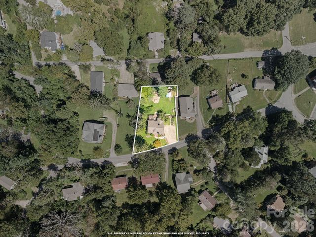 348 Beaucatcher Road, Asheville, NC 28805