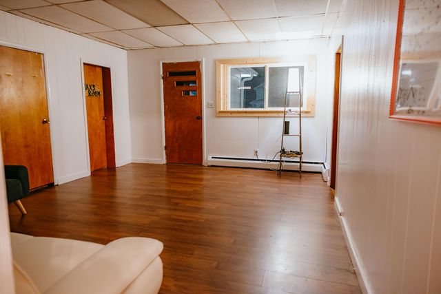 233 S Oak Street, Shrdn Vlg-evrgrn Twp, MI 48884