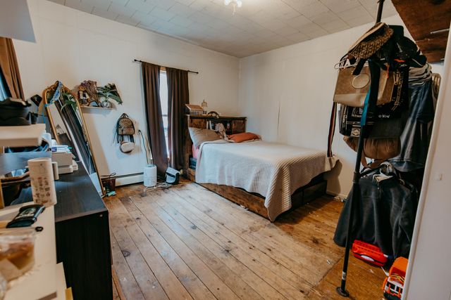 233 S Oak Street, Shrdn Vlg-evrgrn Twp, MI 48884