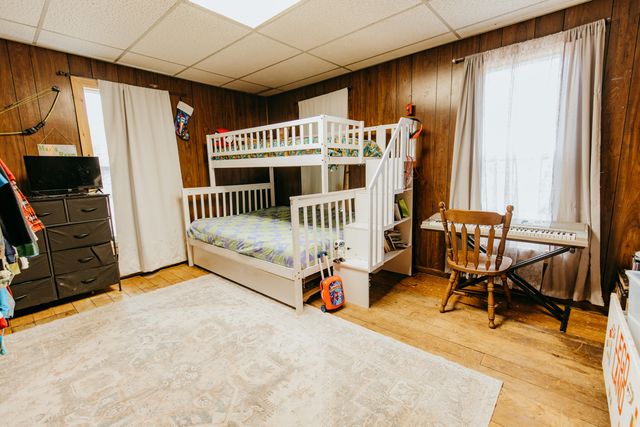 233 S Oak Street, Shrdn Vlg-evrgrn Twp, MI 48884