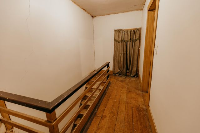 233 S Oak Street, Shrdn Vlg-evrgrn Twp, MI 48884