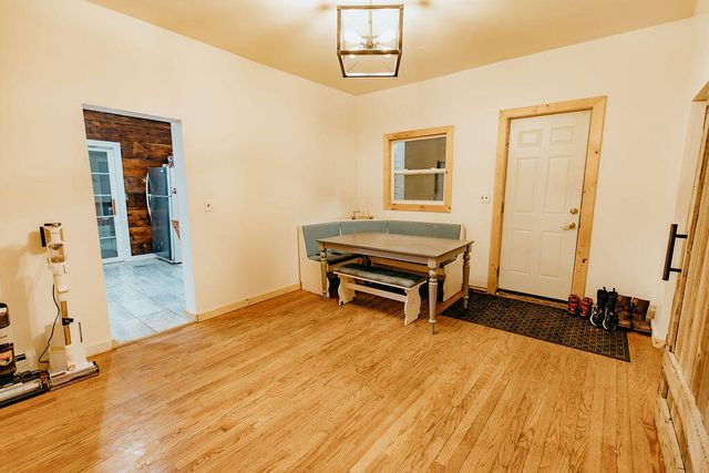 233 S Oak Street, Shrdn Vlg-evrgrn Twp, MI 48884