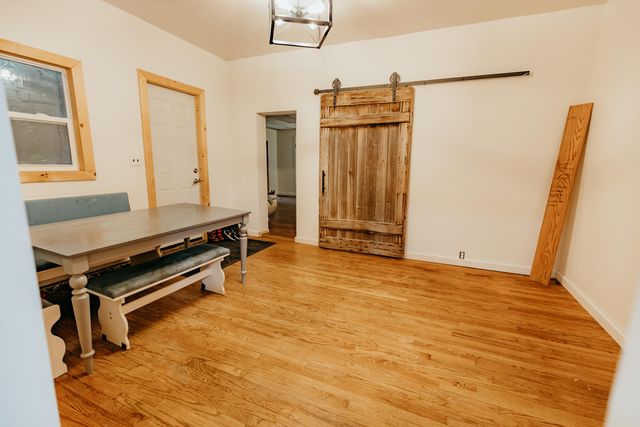 233 S Oak Street, Shrdn Vlg-evrgrn Twp, MI 48884