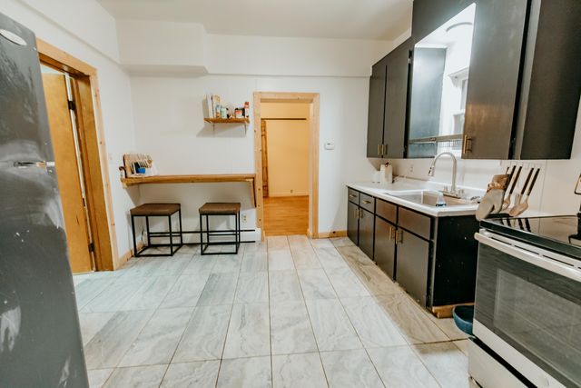 233 S Oak Street, Shrdn Vlg-evrgrn Twp, MI 48884