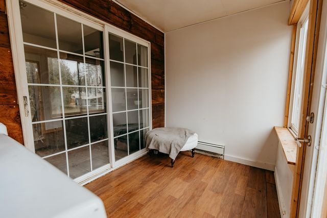 233 S Oak Street, Shrdn Vlg-evrgrn Twp, MI 48884